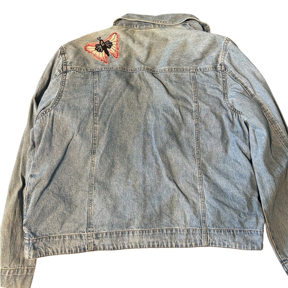 Vintage White Stag Embroidered Denim Jacket Butterfly Floral Women’s Large Boho - Picture 2 of 3